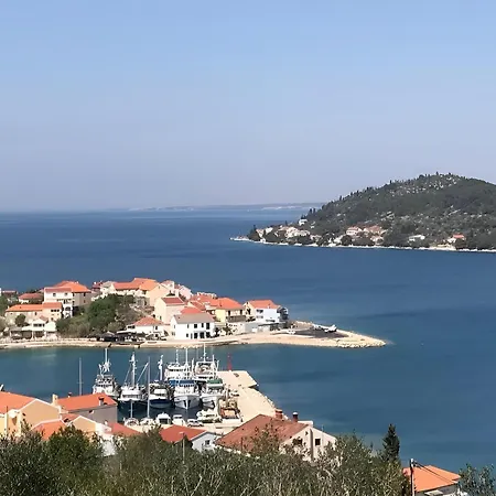 Abba アパート カリ